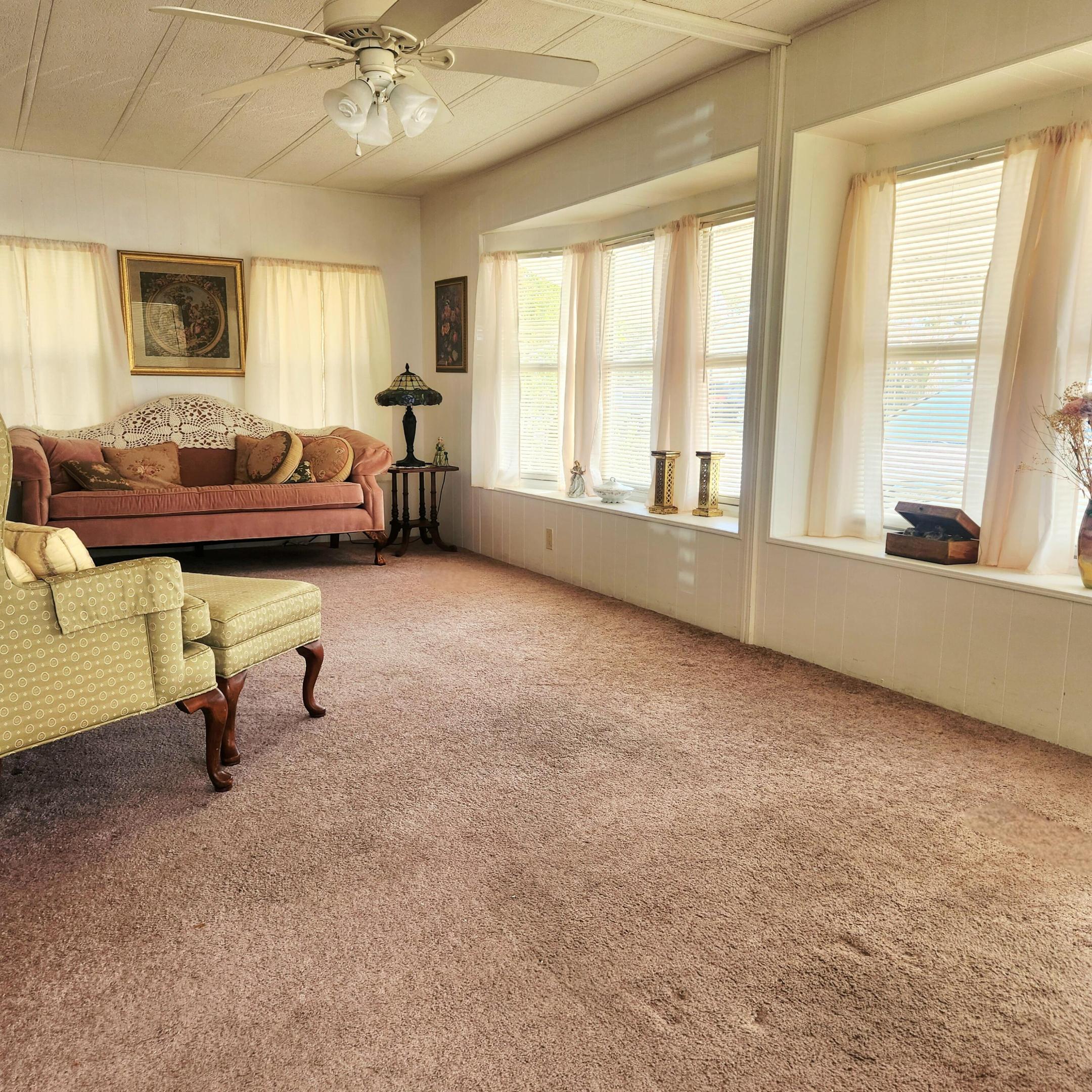 Spanish Lakes Riverfront - Residential