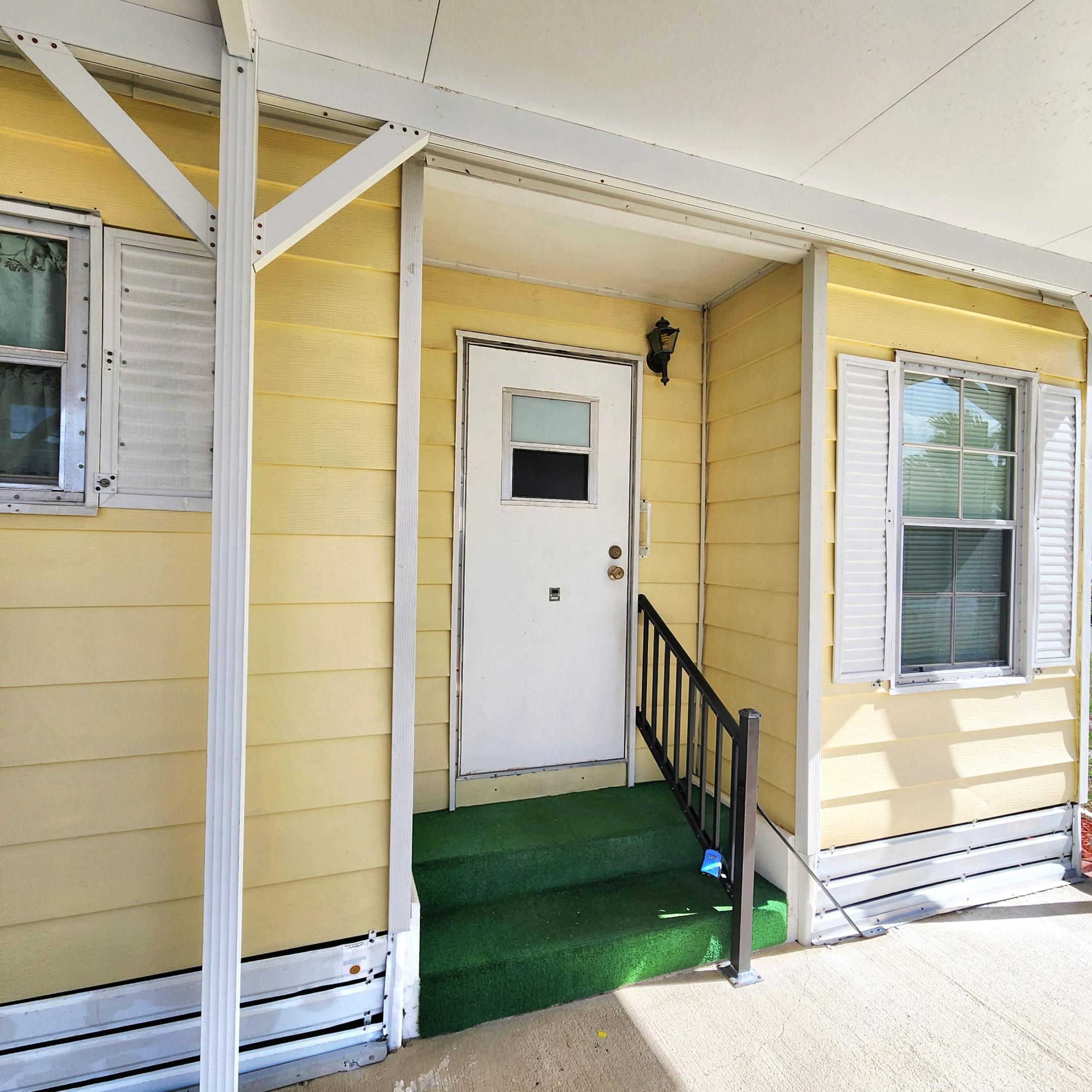 Spanish Lakes Riverfront - Residential