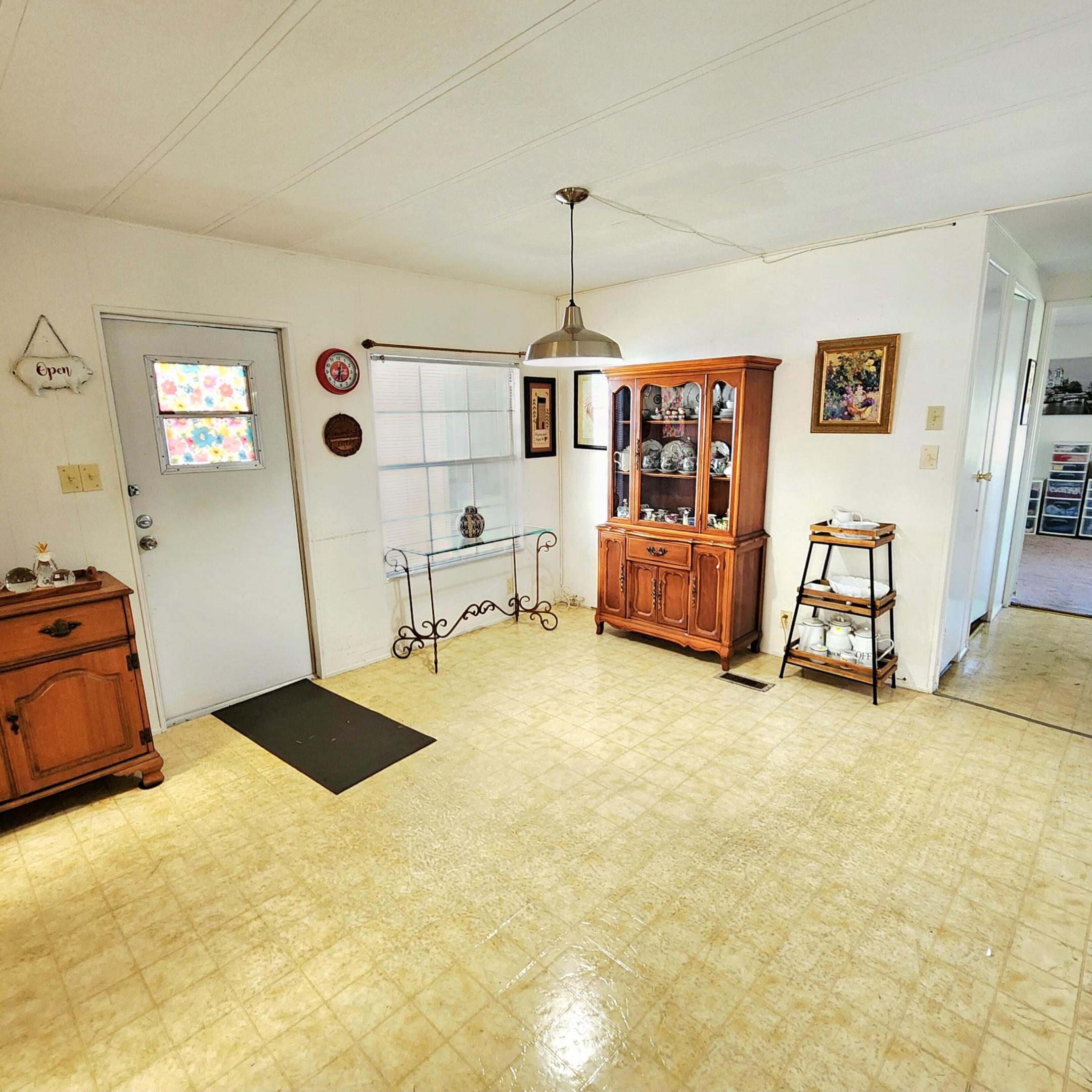 Spanish Lakes Riverfront - Residential