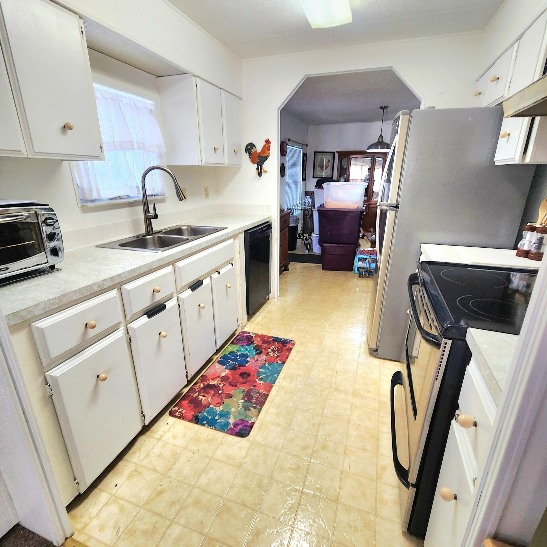 Spanish Lakes Riverfront - Residential