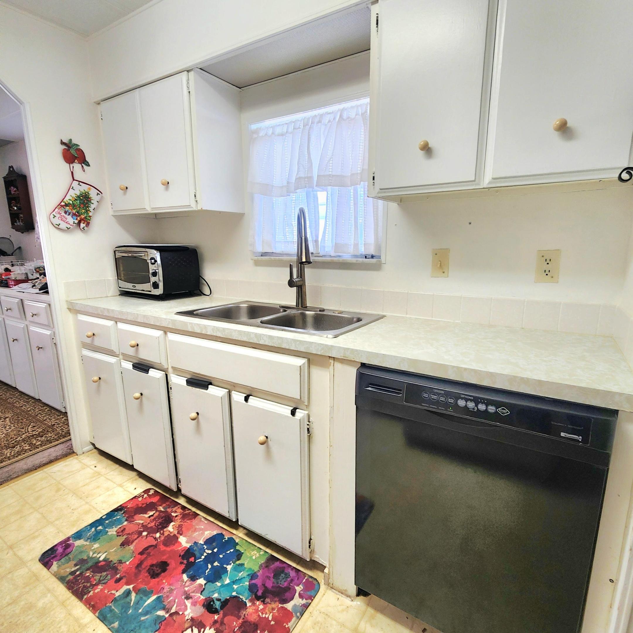 Spanish Lakes Riverfront - Residential