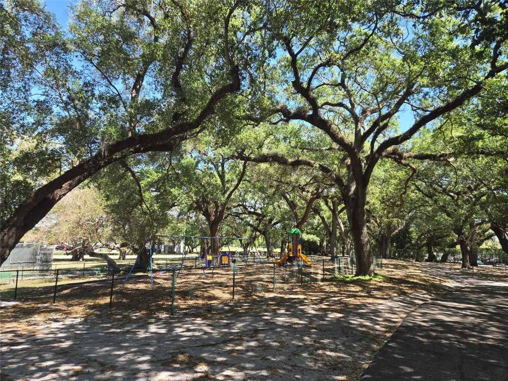 Sabal Palm - Residential