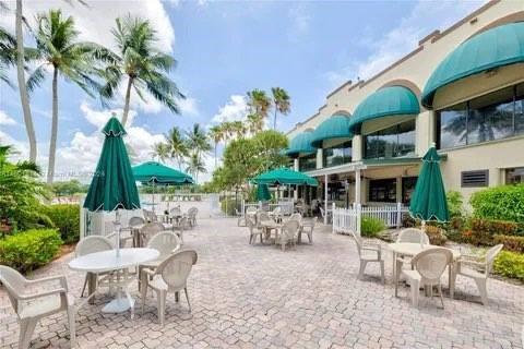 Sabal Palm - Residential