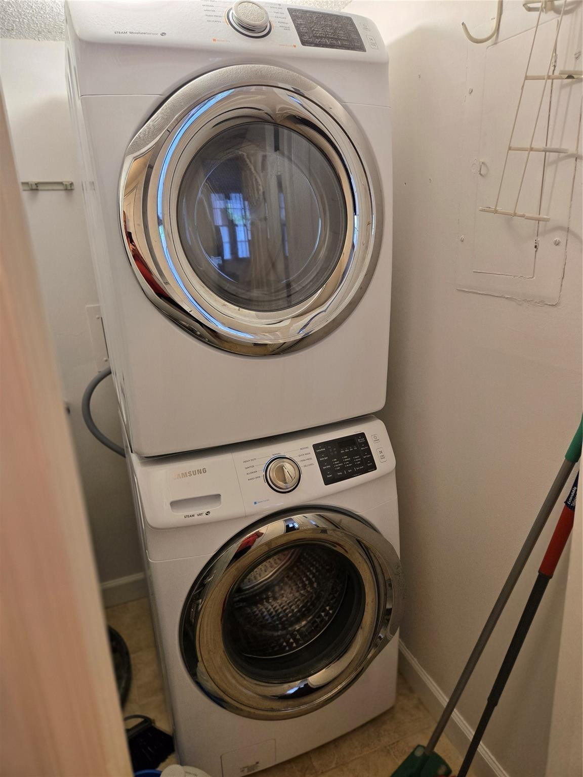 Sabal Palm - Residential