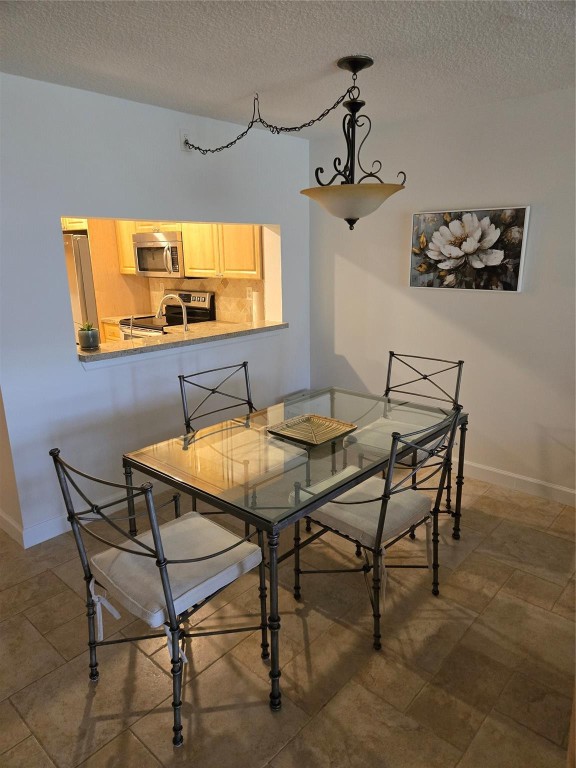 Sabal Palm - Residential