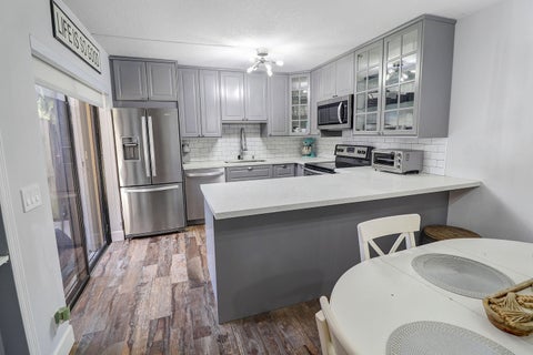 Tiny photo for 9901 NW 6TH Place #9901, Plantation, FL 33324 (MLS # B26081482)