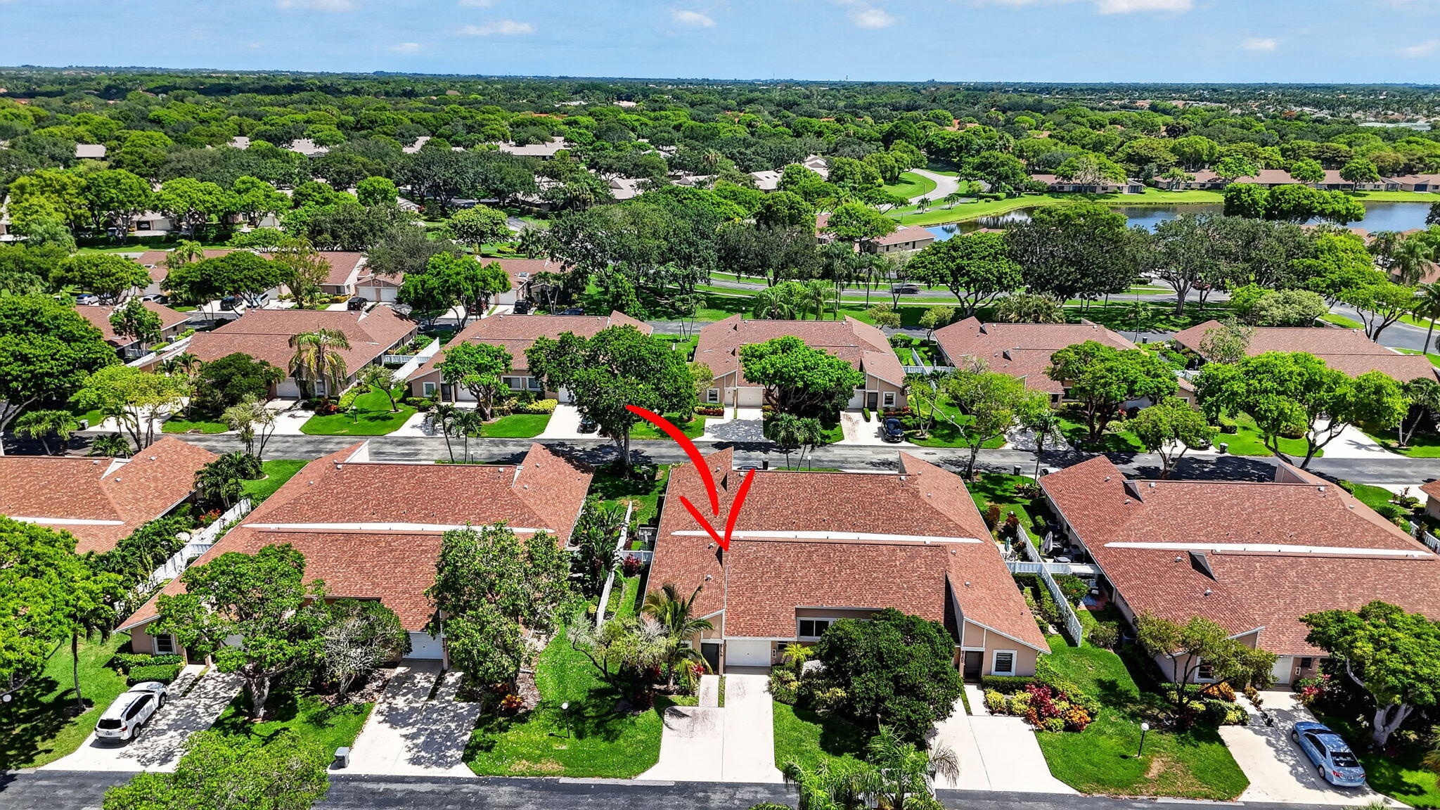 WHISPER WALK SEC C CONDO - Residential