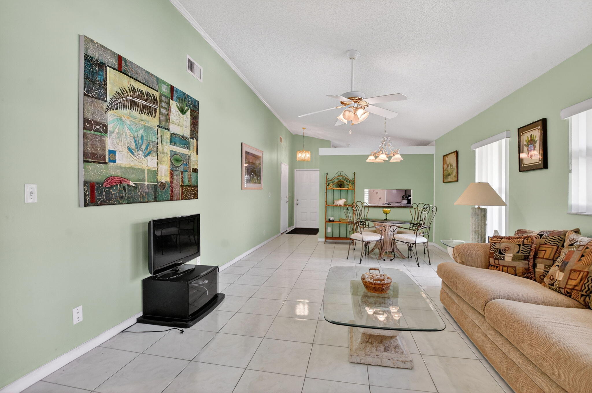 WHISPER WALK SEC C CONDO - Residential