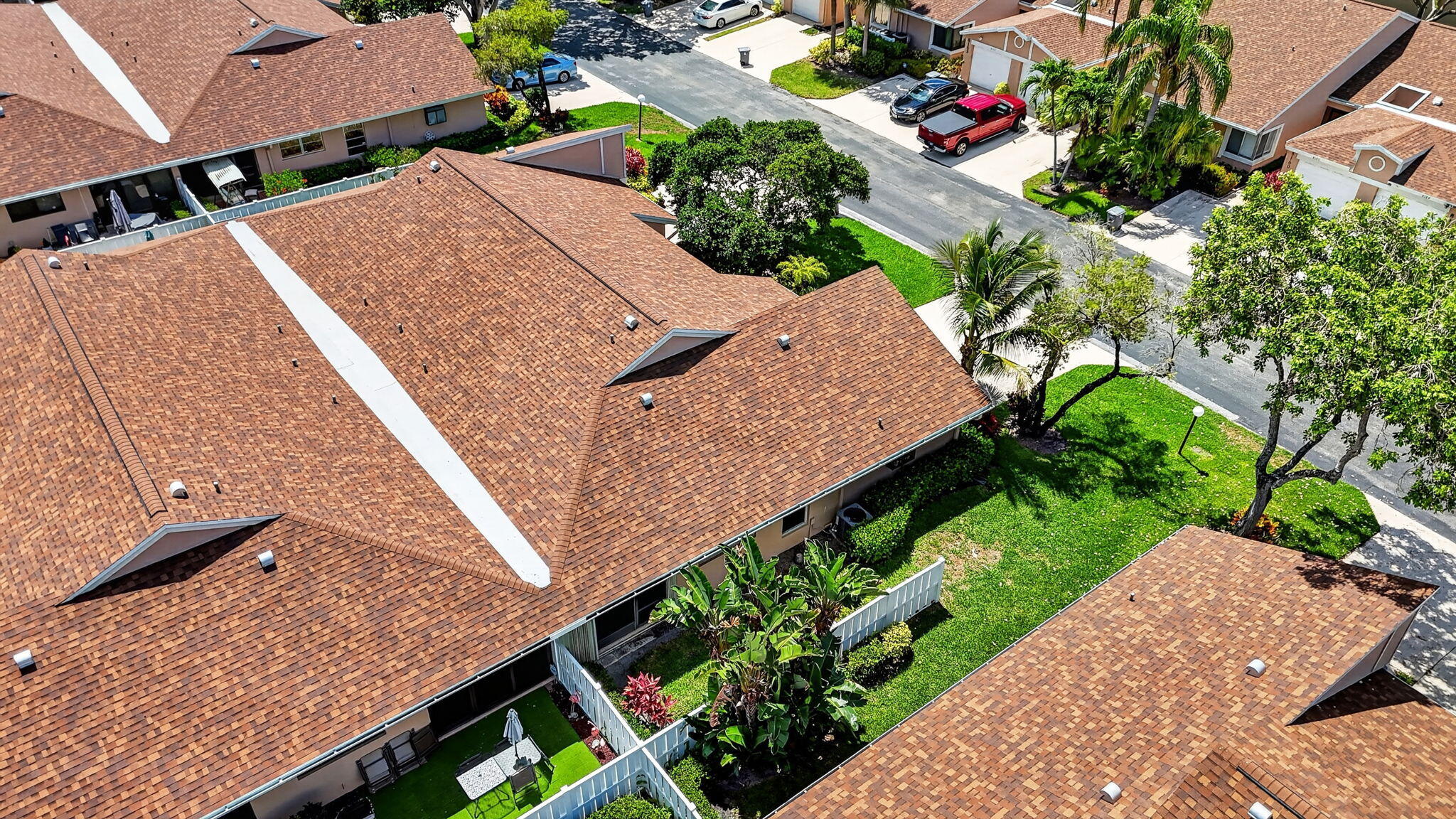WHISPER WALK SEC C CONDO - Residential