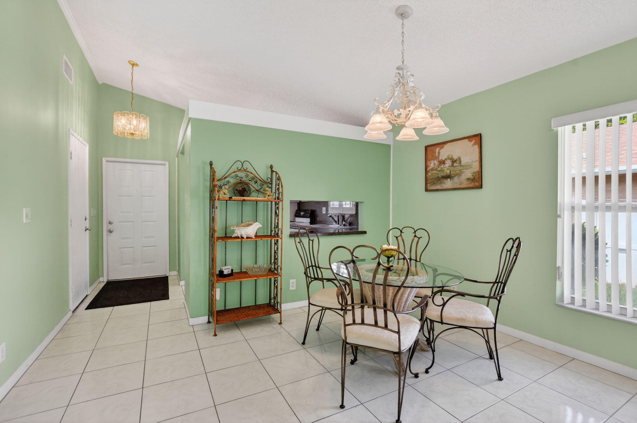 WHISPER WALK SEC C CONDO - Residential