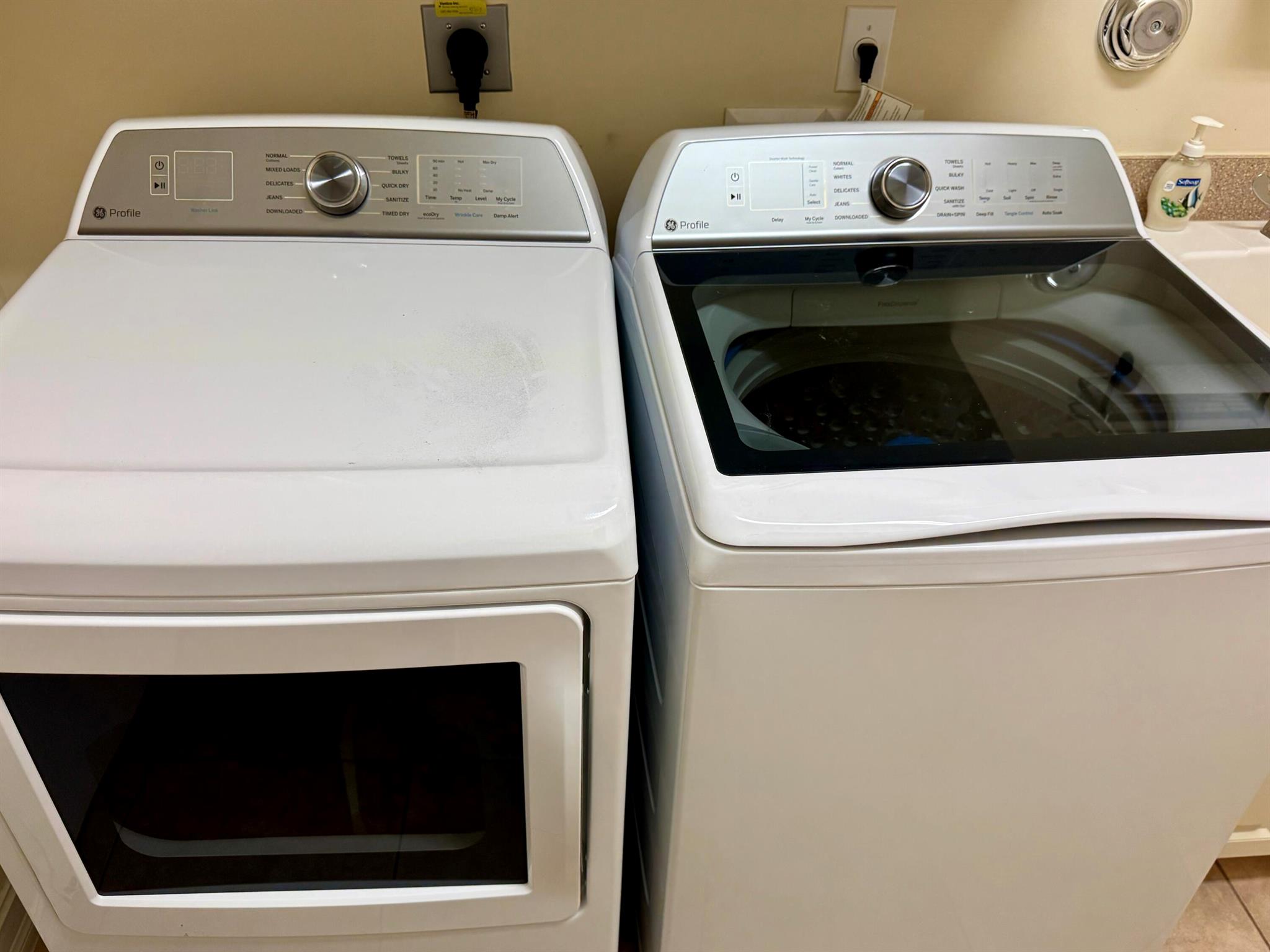 Valencia Reserve - Residential