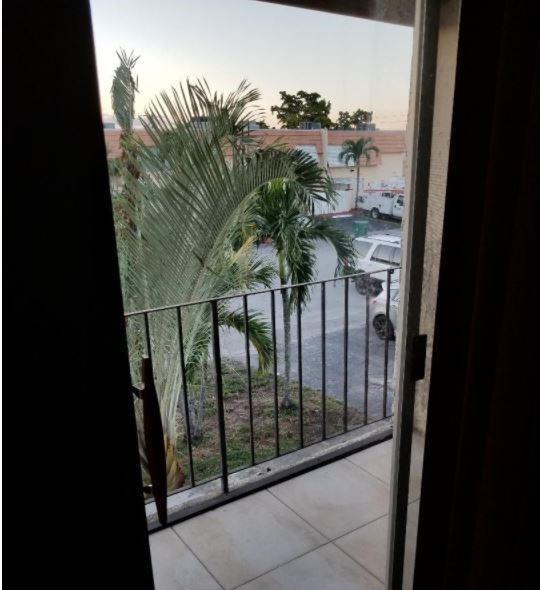 PALMAS TOWNHOUSES - Residential Lease