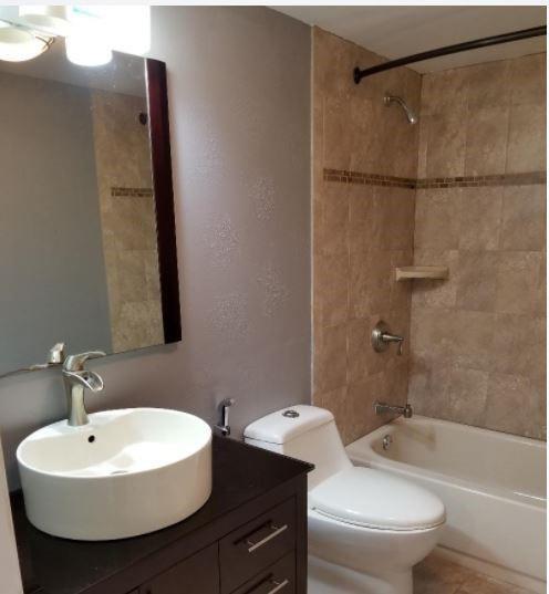 PALMAS TOWNHOUSES - Residential Lease