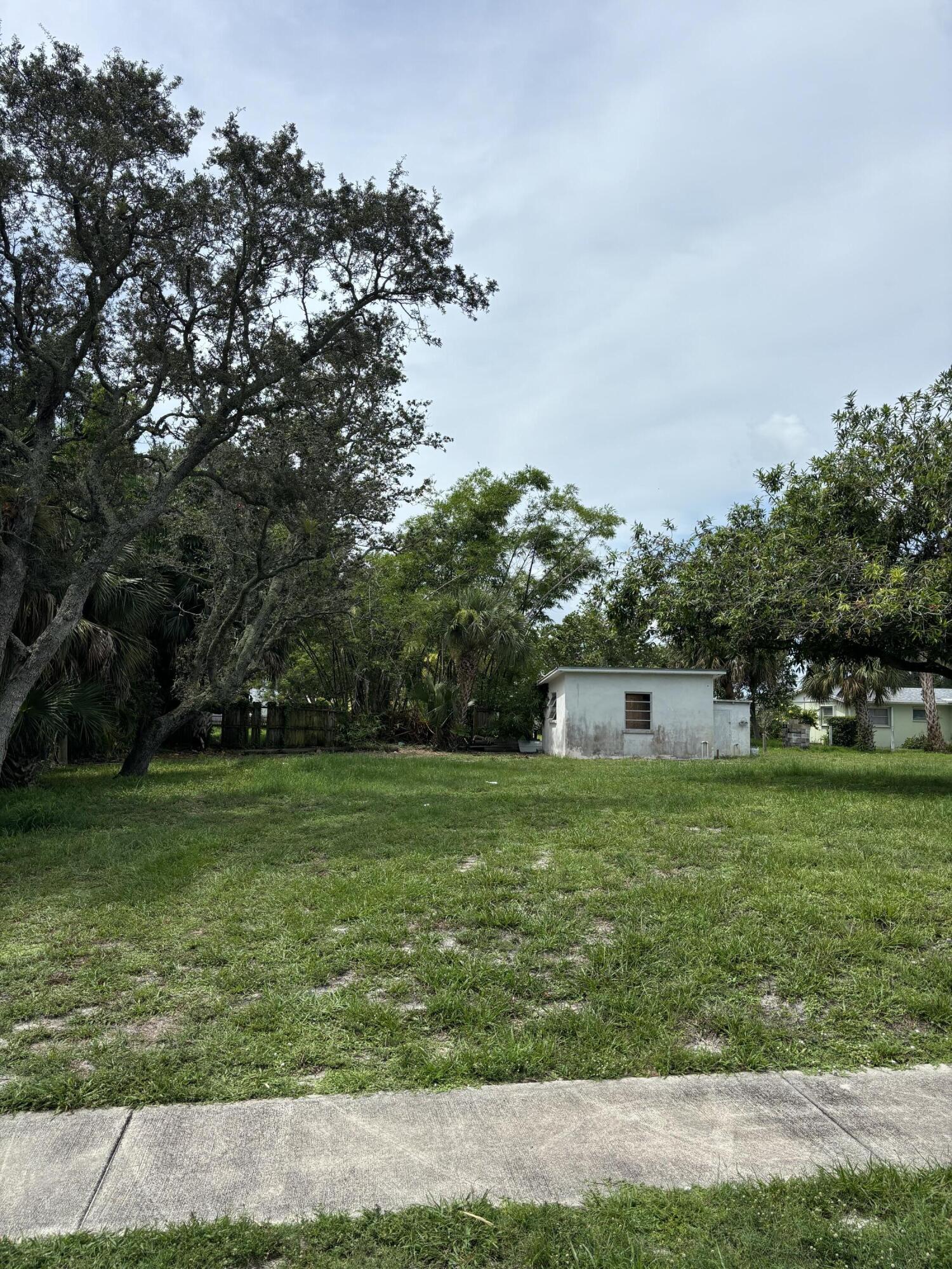 0 NE Waverly Terrace, Jensen Beach, FL, 34957/$175,000 2 0 NE Waverly Terrace