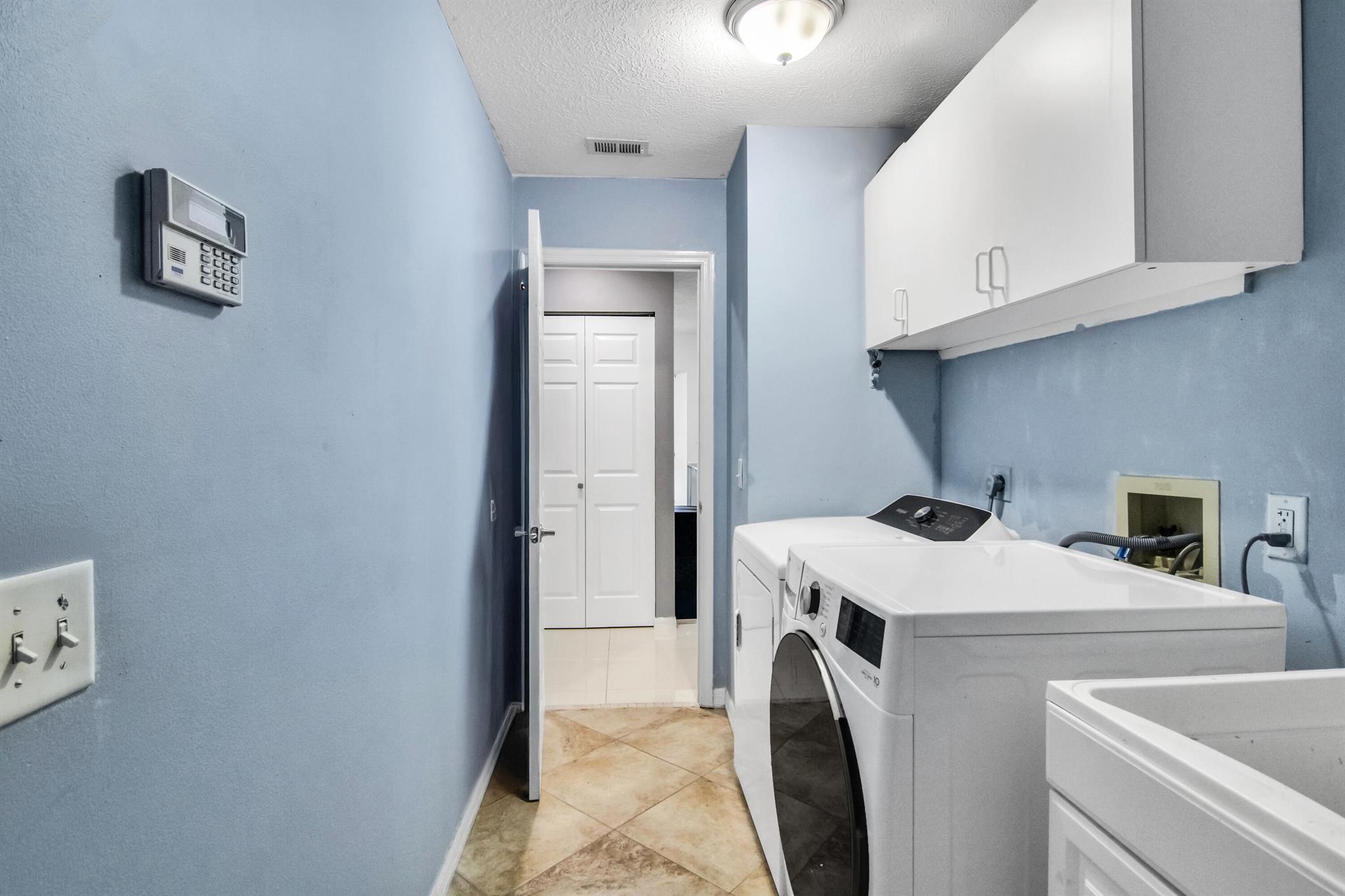 PORT ST LUCIE SECTION 13 - Residential