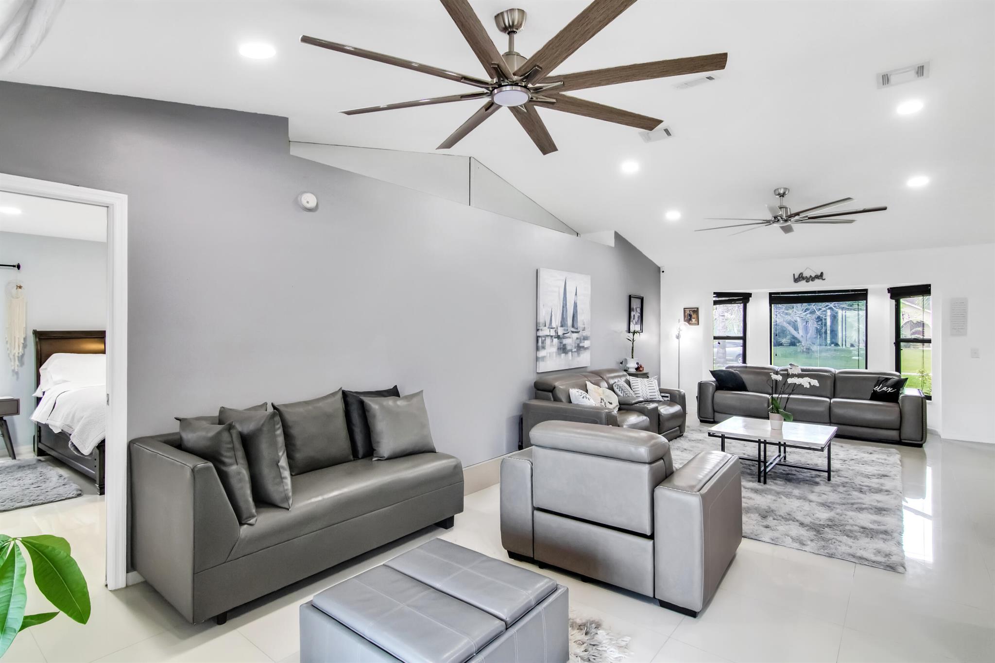 PORT ST LUCIE SECTION 13 - Residential