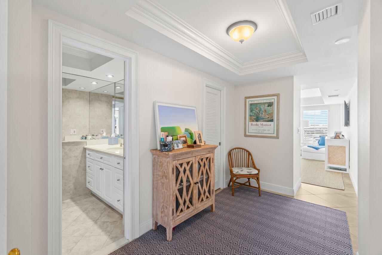 400 Seasage Drive 506
