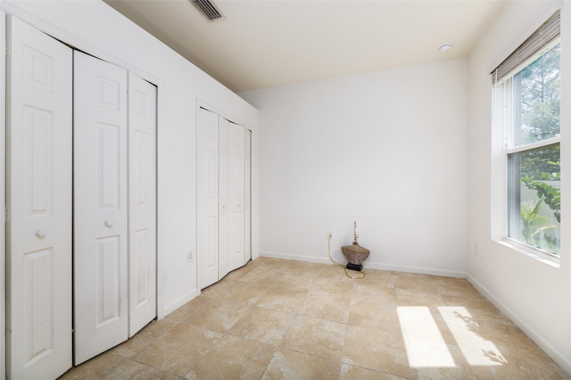 STONEBRIAR AT BAYSIDE LAKES - Residential Lease