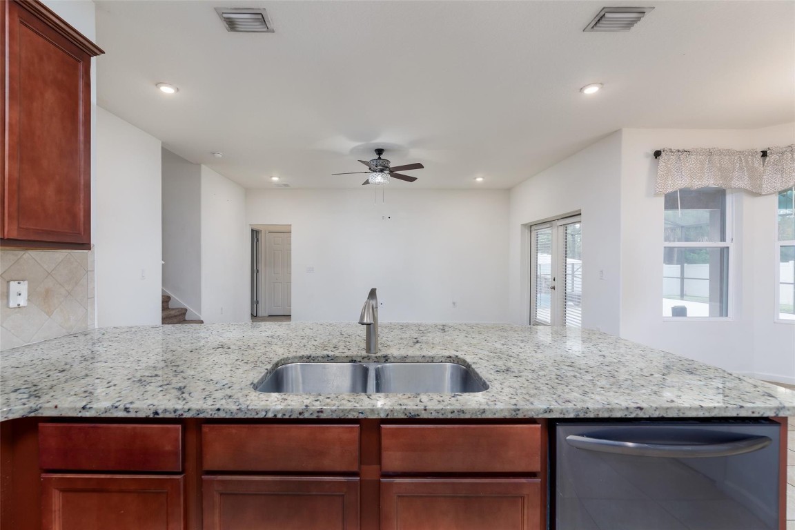 STONEBRIAR AT BAYSIDE LAKES - Residential Lease