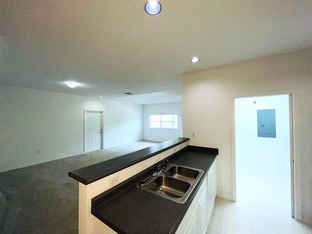 THE LAKES AT THE SAVANNAHS CONDOMINIUM - Residential