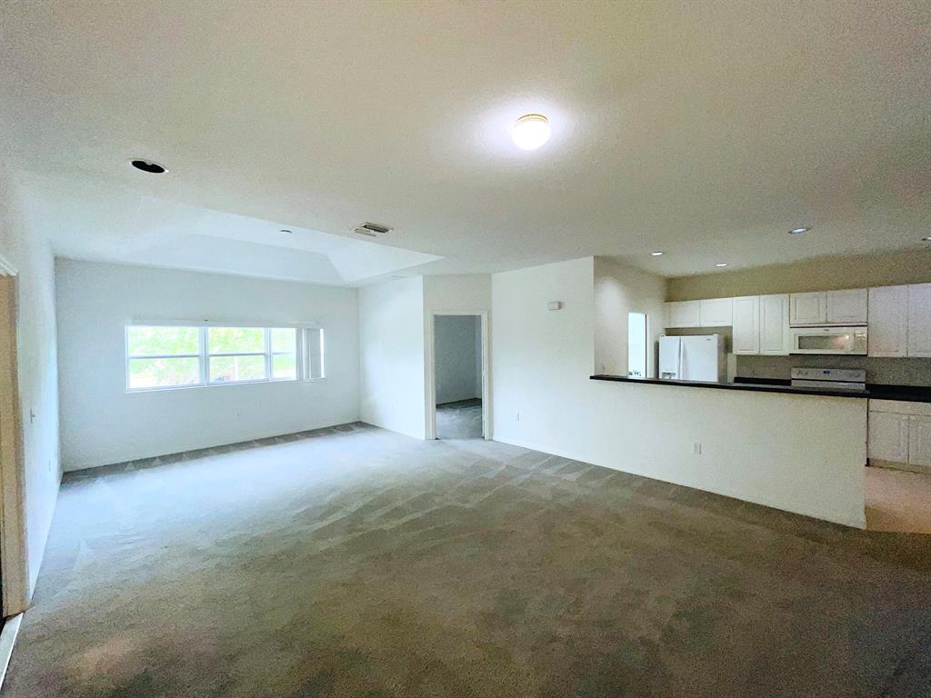 THE LAKES AT THE SAVANNAHS CONDOMINIUM - Residential