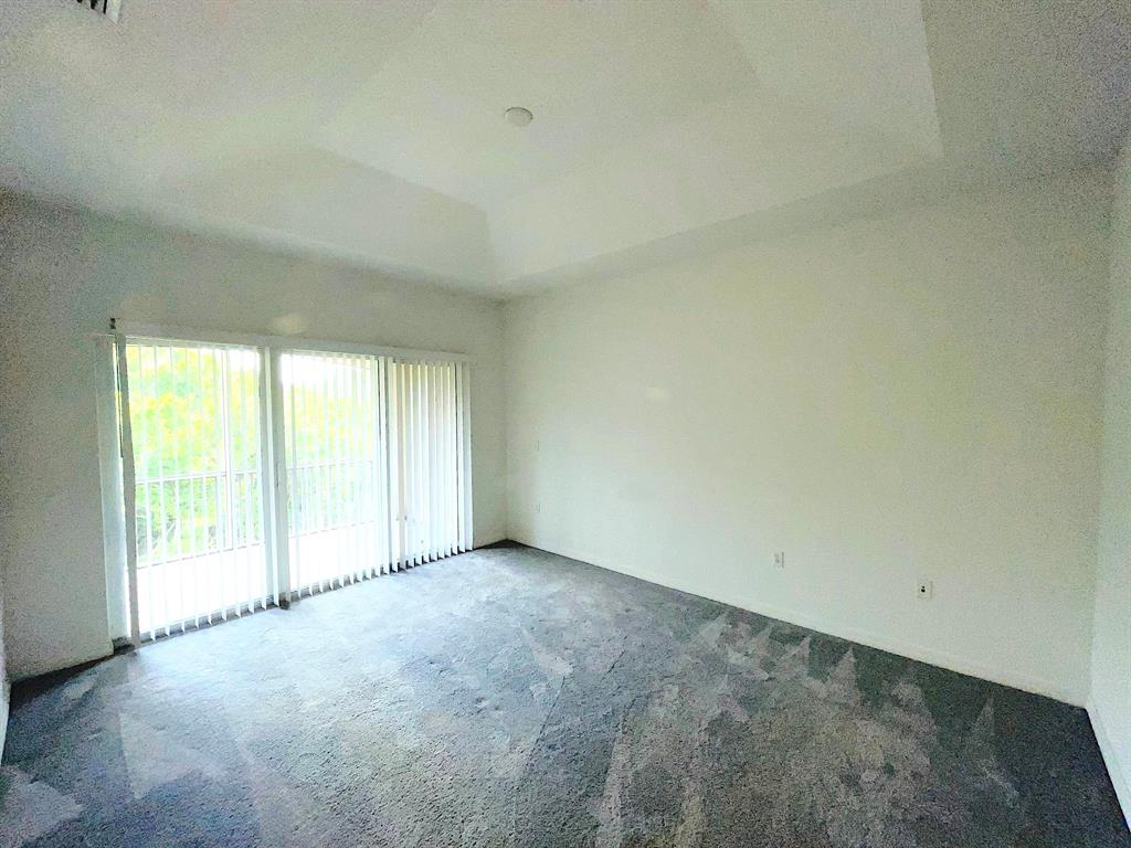 THE LAKES AT THE SAVANNAHS CONDOMINIUM - Residential