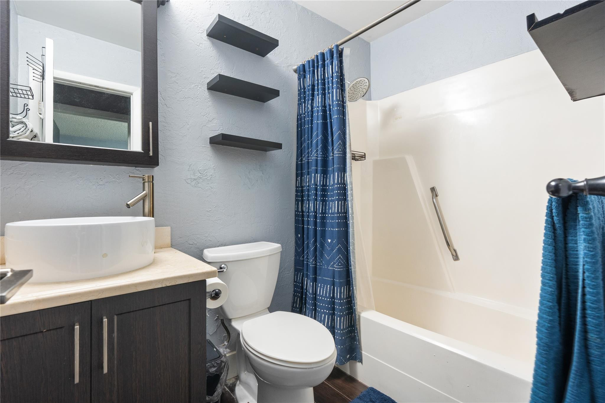 COURTYARDS OF PLANTATION - Residential