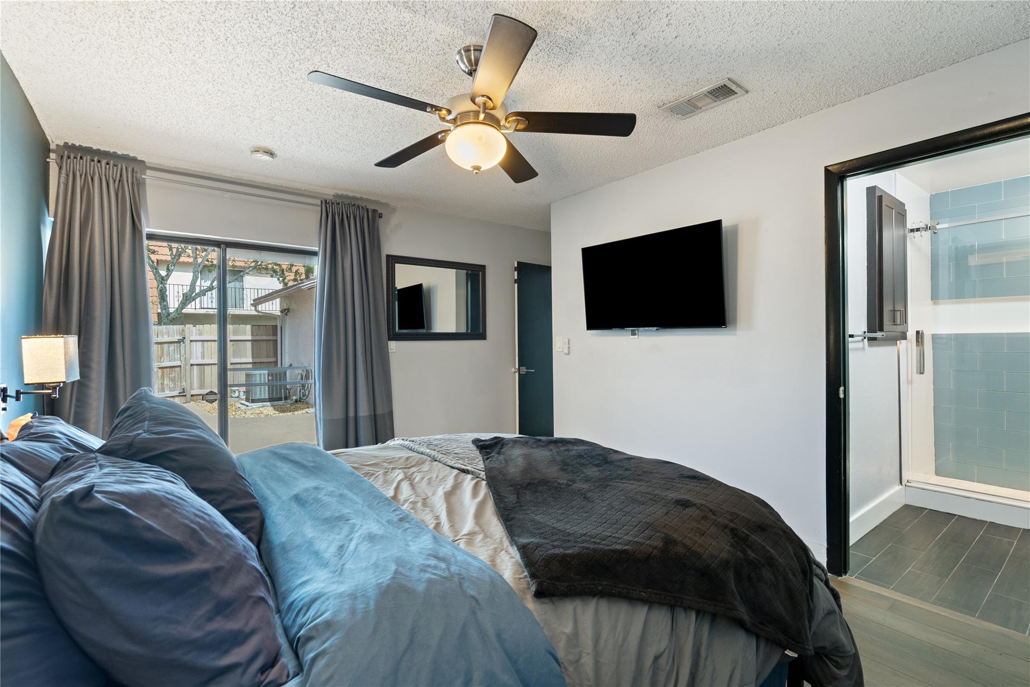 COURTYARDS OF PLANTATION - Residential