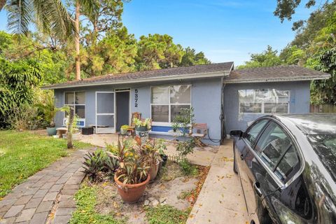 5372 Woodland Drive Delray Beach FL 33484