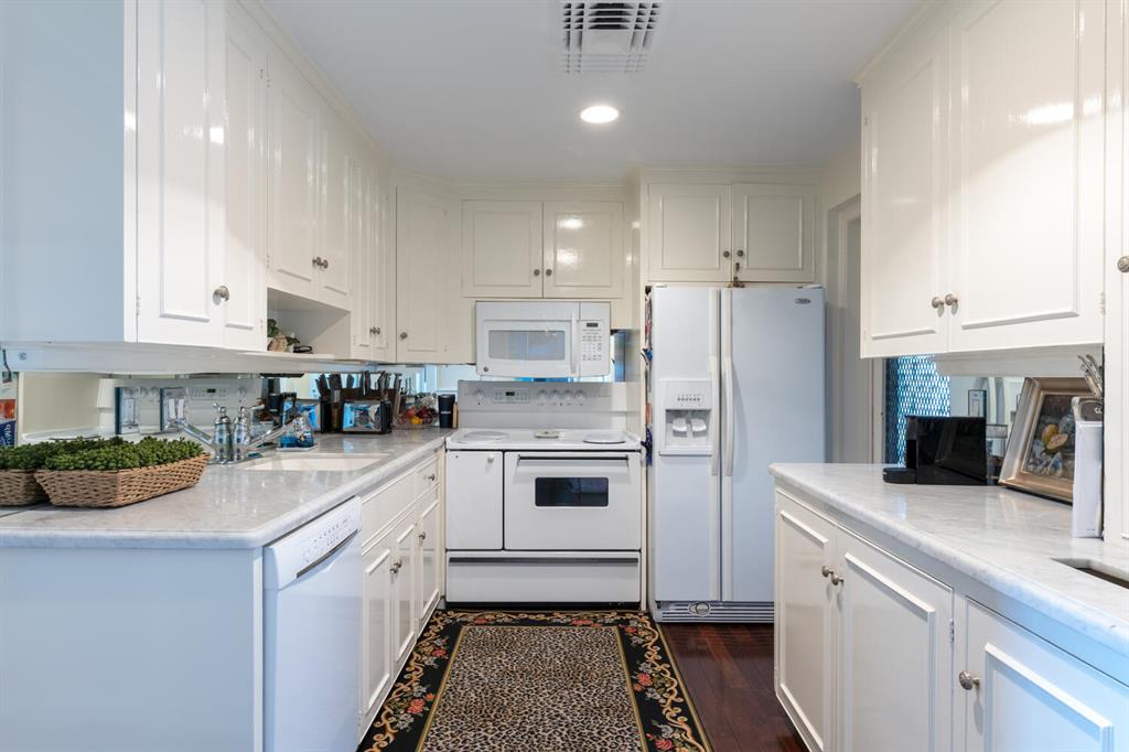 SOUTHLAKE CONDOMINIUM - Residential