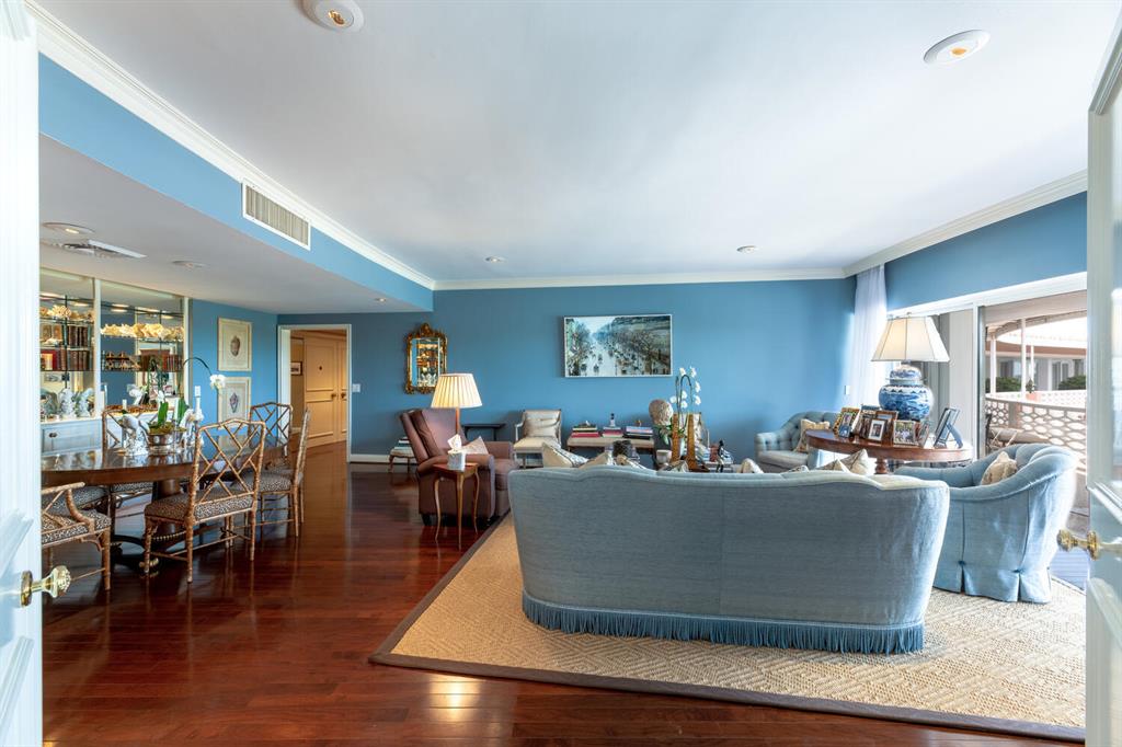 SOUTHLAKE CONDOMINIUM - Residential