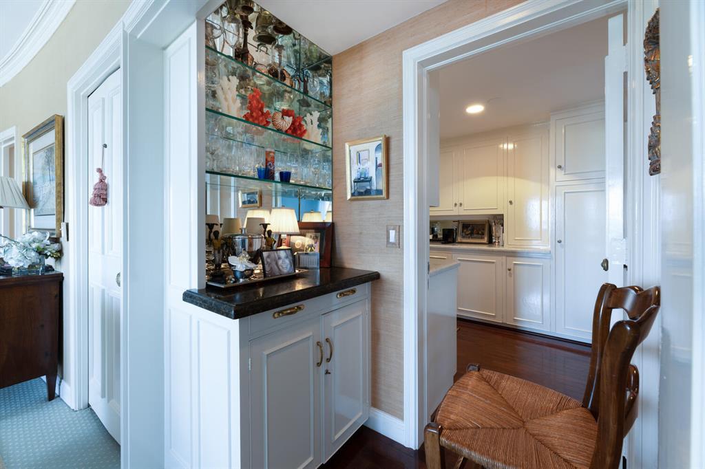 SOUTHLAKE CONDOMINIUM - Residential