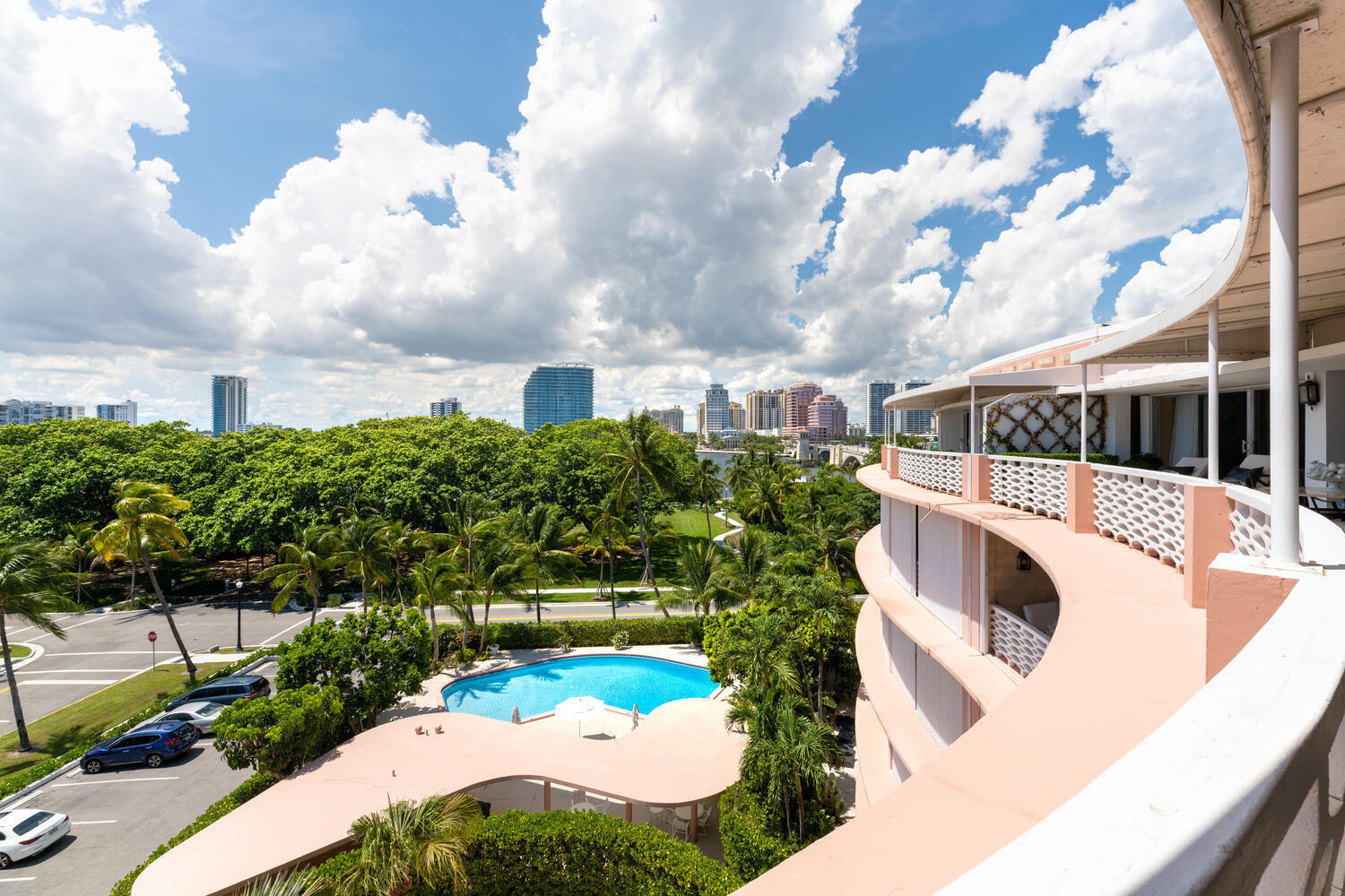 SOUTHLAKE CONDOMINIUM - Residential