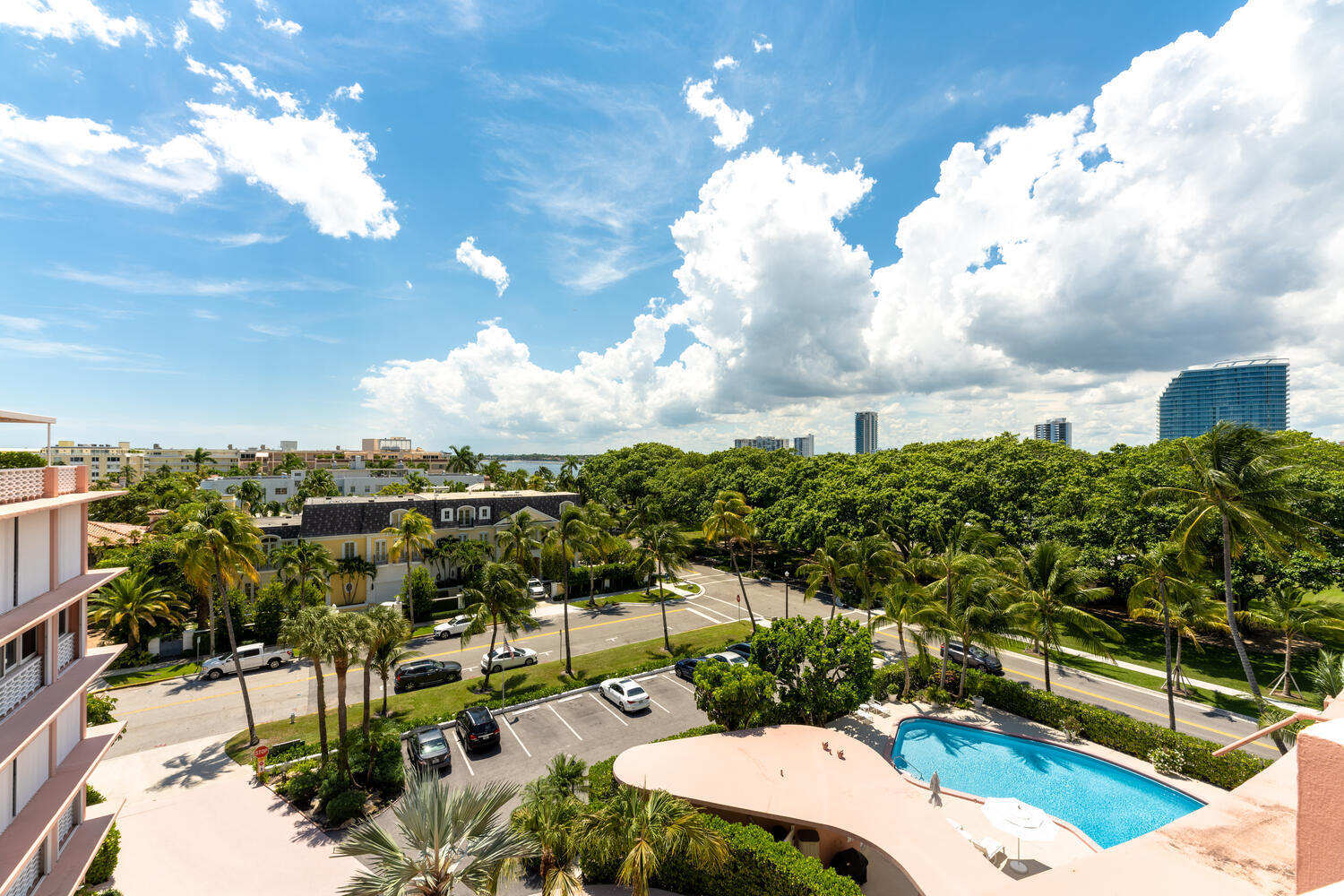 SOUTHLAKE CONDOMINIUM - Residential