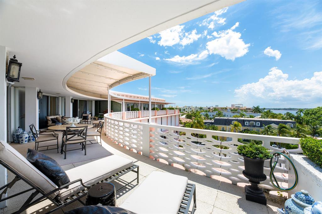 SOUTHLAKE CONDOMINIUM - Residential