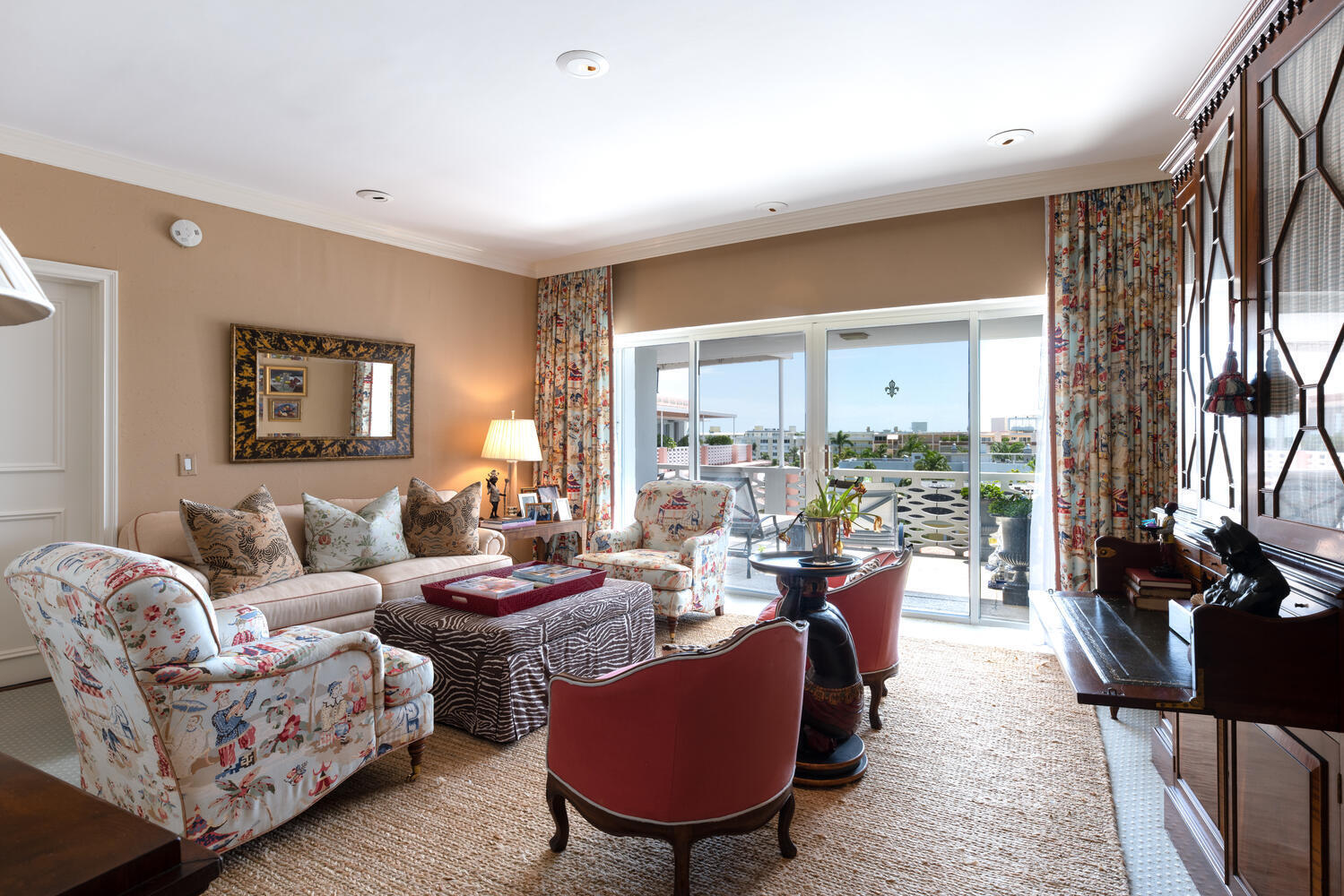 SOUTHLAKE CONDOMINIUM - Residential