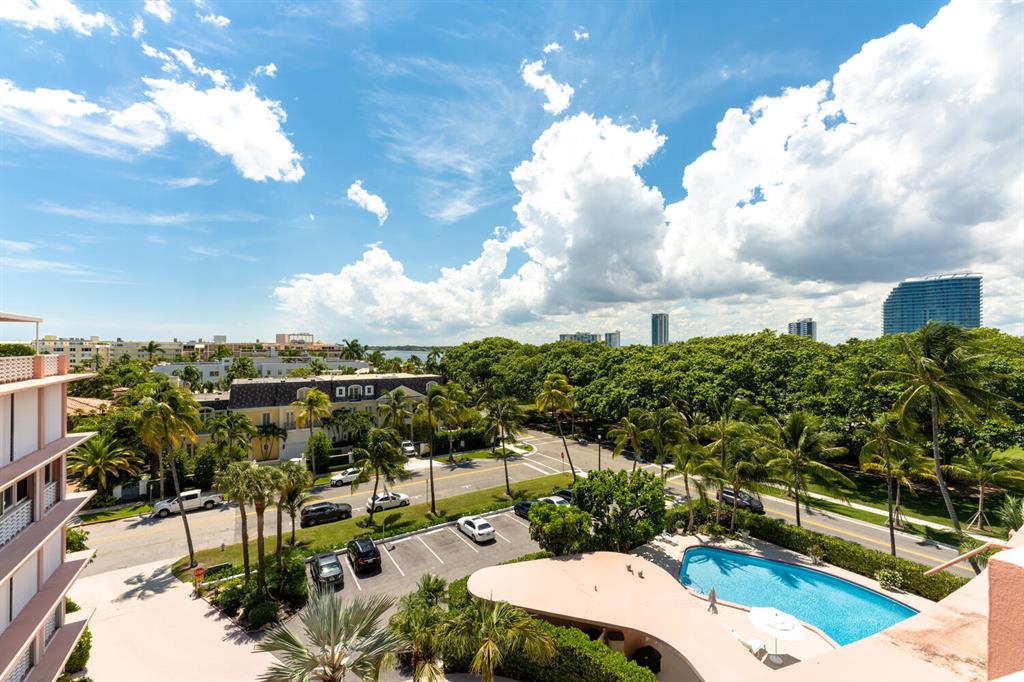 SOUTHLAKE CONDOMINIUM - Residential