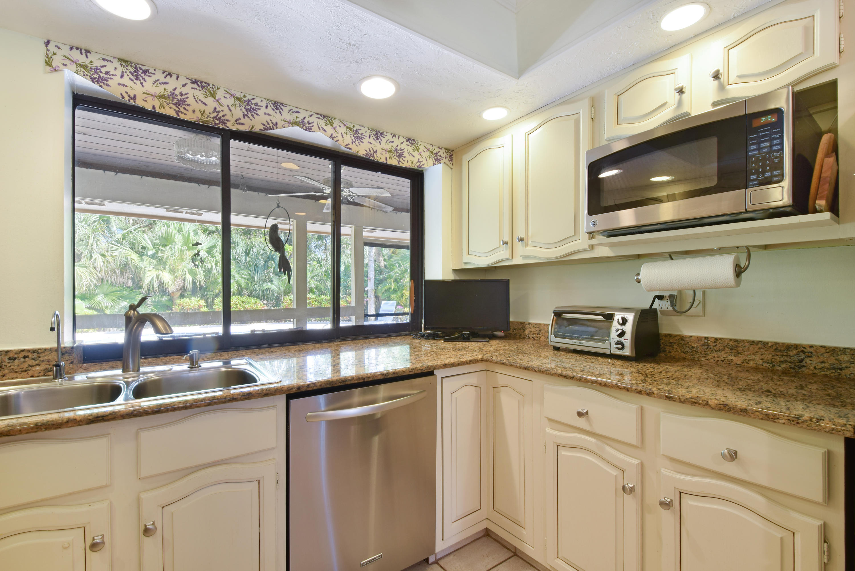 Palm Beach Country Estates - Residential