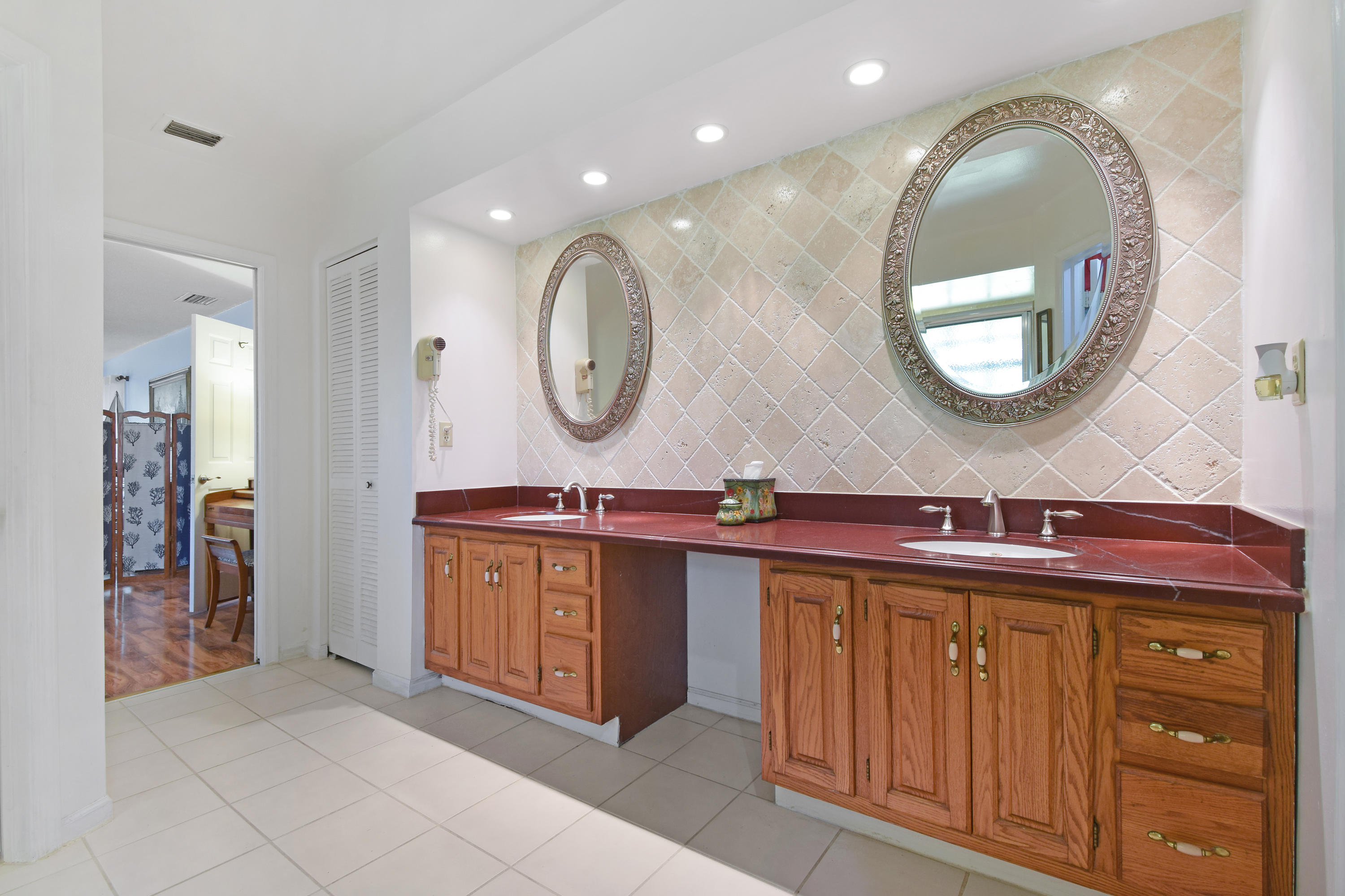 Palm Beach Country Estates - Residential