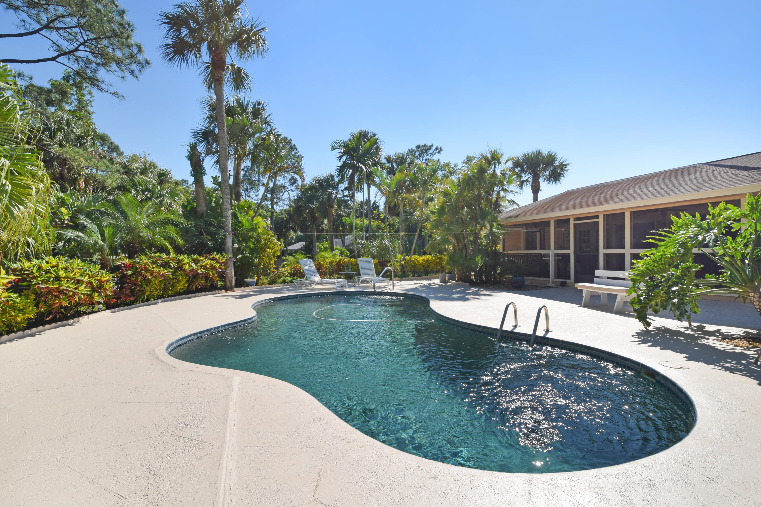 Palm Beach Country Estates - Residential