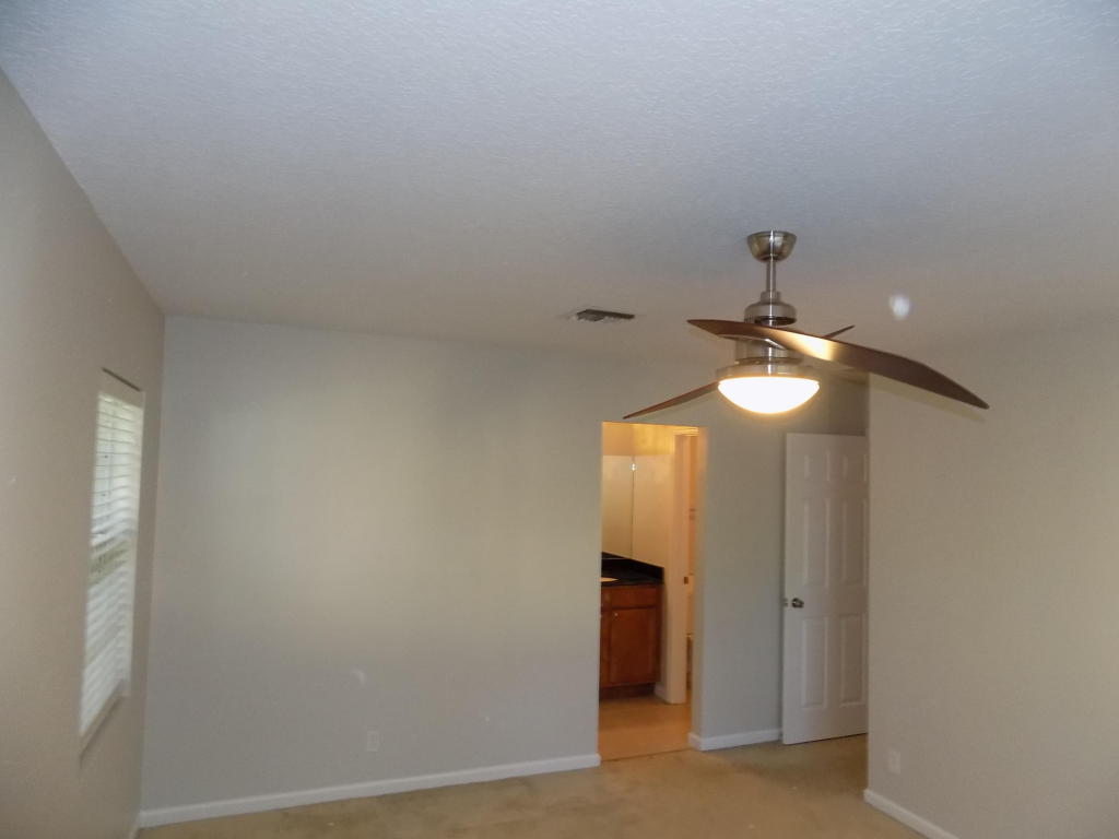 LAKE WORTH TOWN OF - Residential Lease