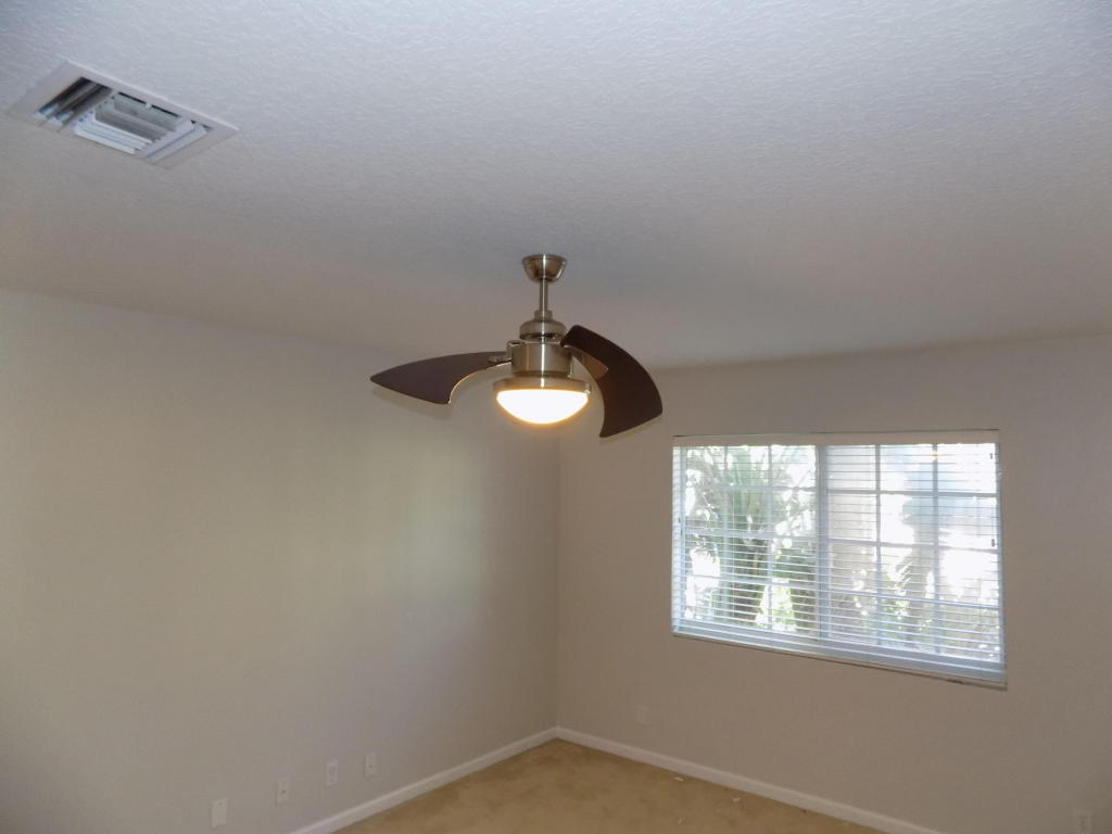 LAKE WORTH TOWN OF - Residential Lease