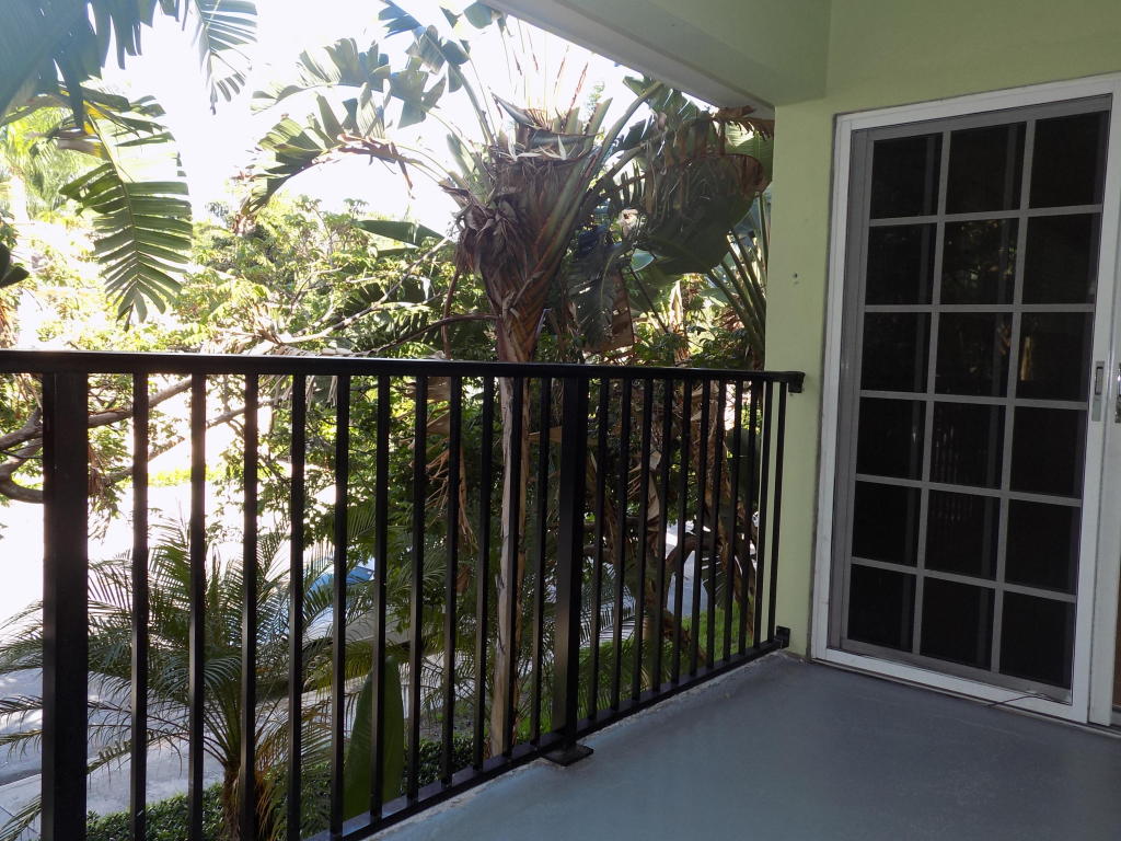 LAKE WORTH TOWN OF - Residential Lease