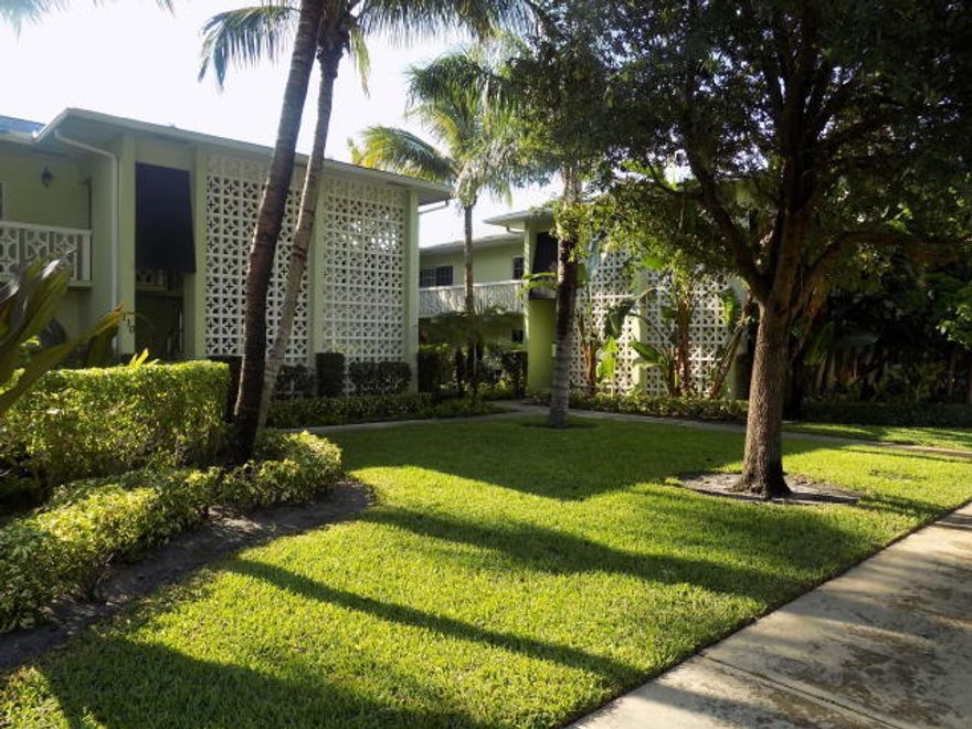 Ultra quite Two bedroom Two bath apartment that is in walking distance to beach, downtown Lake Worth shops and restaurants. Featuring a large master bedroom and great morning light. Located on 2nd floor N.W. corner apartment with South East and West sunlight. Features are granite counters, wood cabinetry, all tile floors, and covered patio with a small storage area. H20 included. Sorry small pets only under 35lbs. Euro-Styled LG washer/dryer in unit. Ideal Landlords.