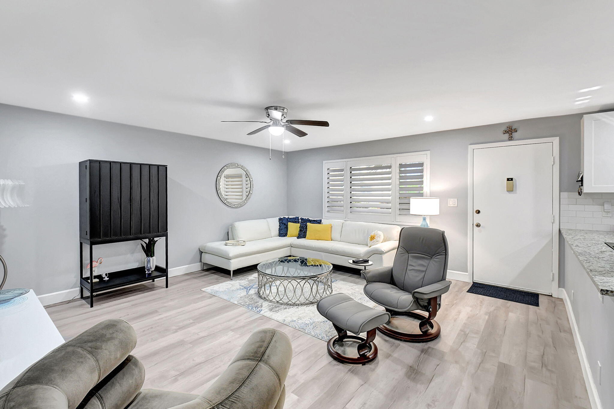 ASHLAND G CONDO - Residential