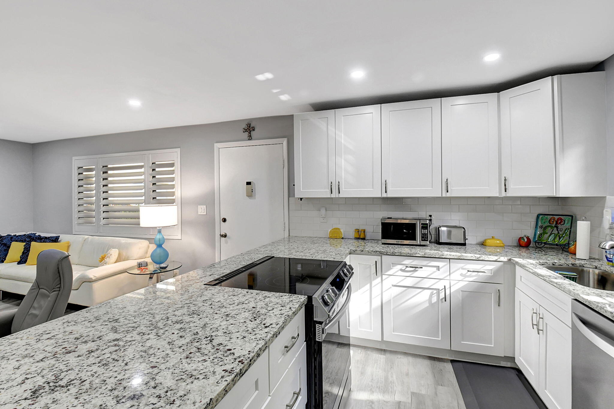 ASHLAND G CONDO - Residential