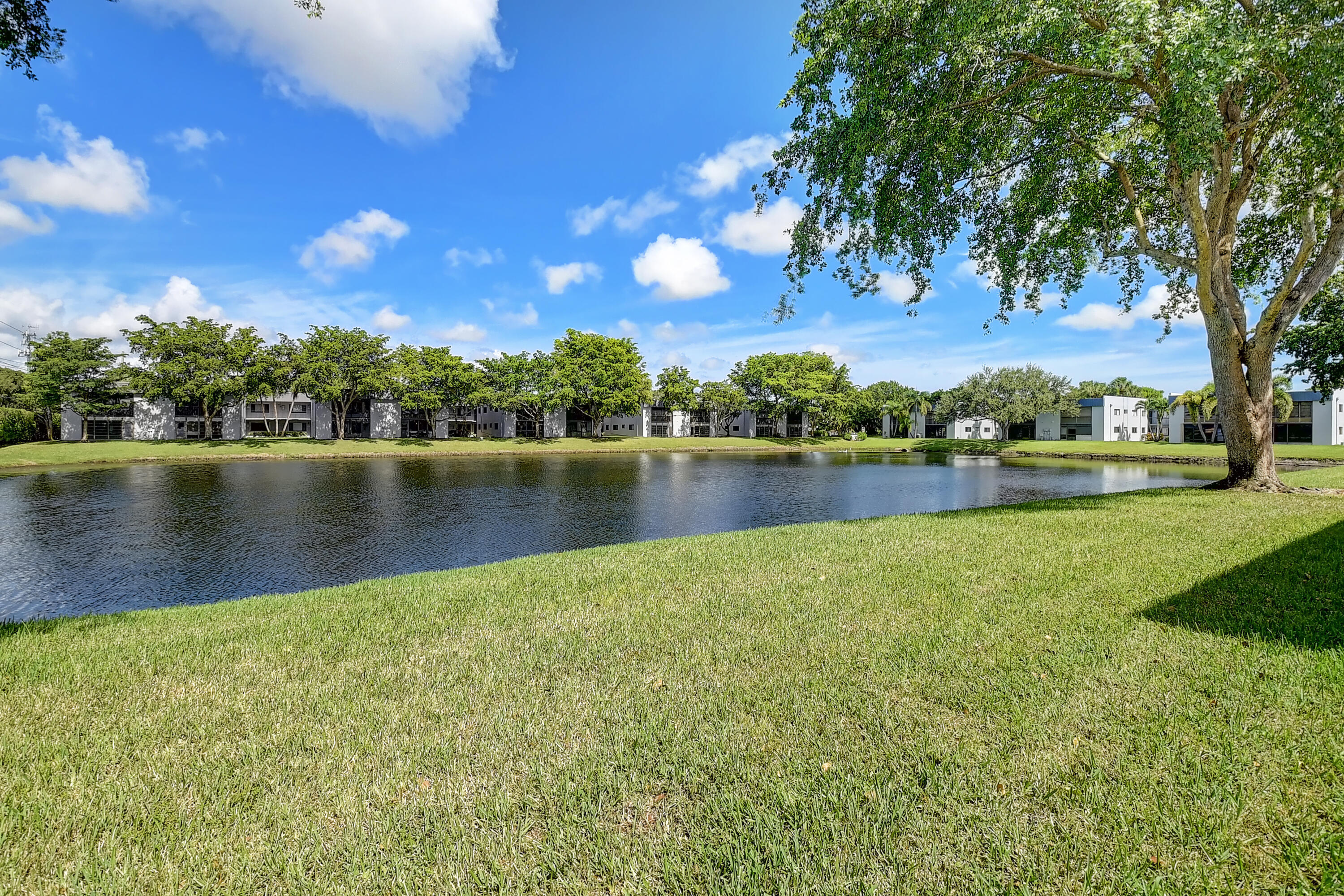 ASHLAND G CONDO - Residential