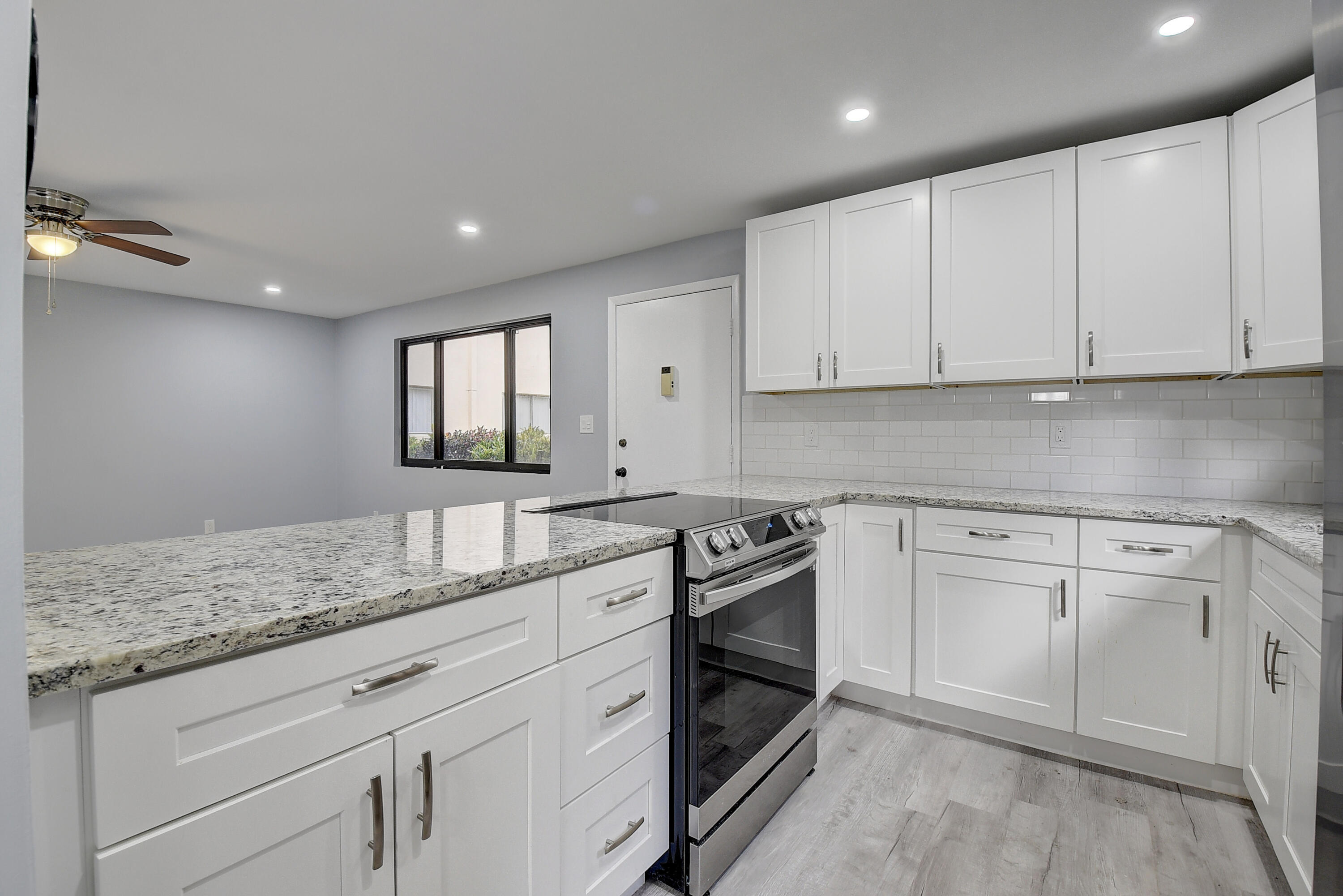 ASHLAND G CONDO - Residential