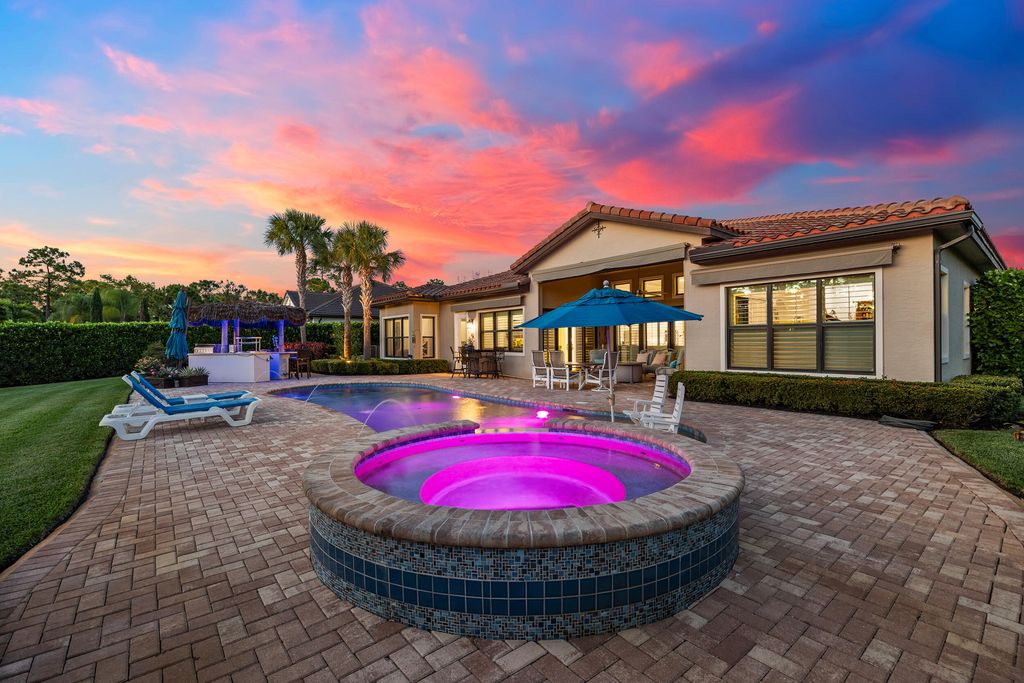 Photo of 19280 SE Hidden Bridge Court, Jupiter, FL 33458 (MLS # R10986678)