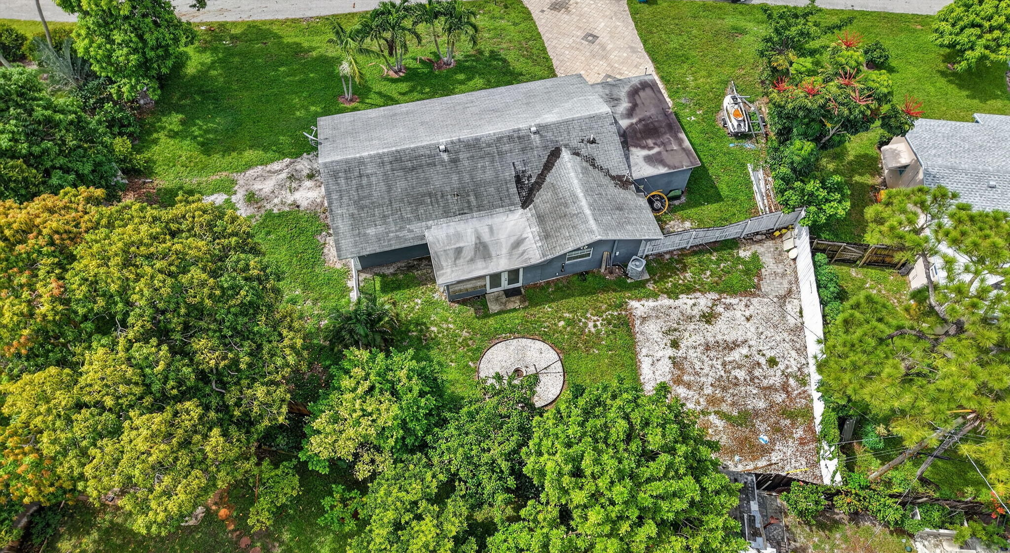 415 SW 7th Court